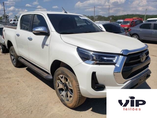 TOYOTA HILUX CD SRX 2.8 D-4D TURBO 2022