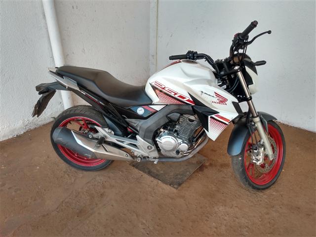 CB250F TWISTER CBS 2022