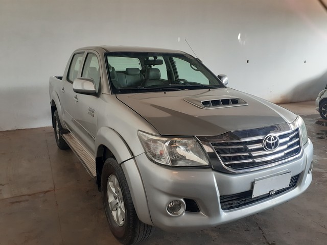 HILUX CD4X4 SRV 2014